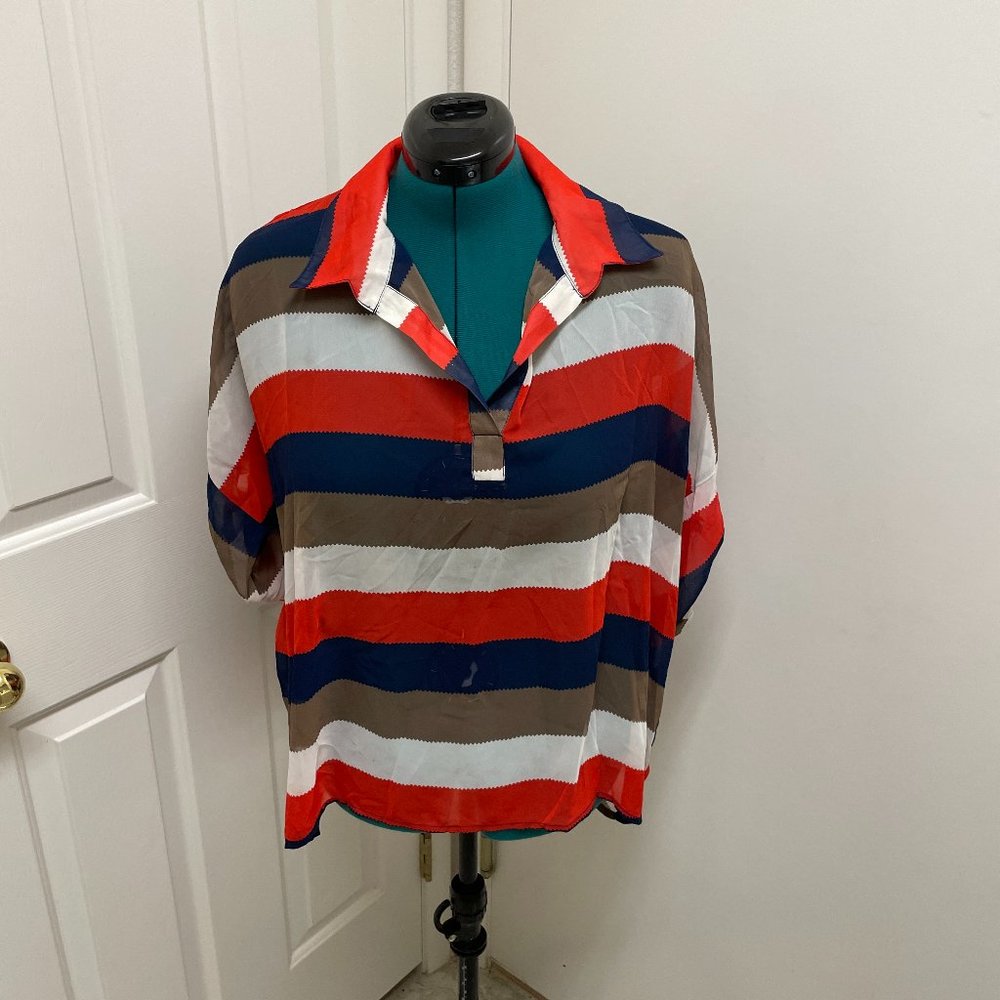Romeo & Juliet Couture Short Sleeve Sheer Blouse